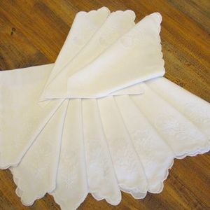 Cotton scalloped hem with cutout design 1 corner